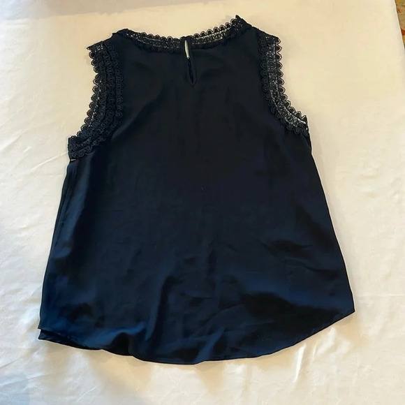 Ivanka Trump Women's Georgette Lace Trim Sleeveless Blouse small black EUC - Picture 5 of 5